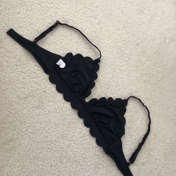 CHELSEA28 SCALLOPED BIKINI TOP - Picture 5 of 10